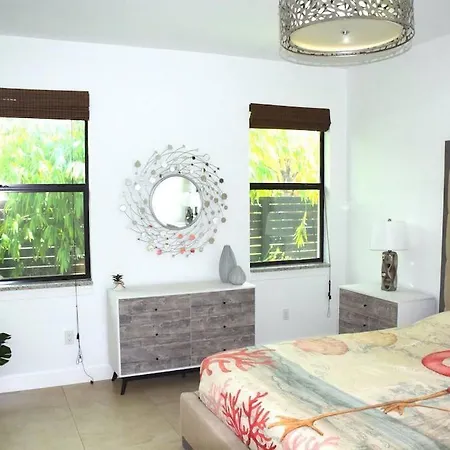 Beautiful And Relaxing Villa Near The Beach!